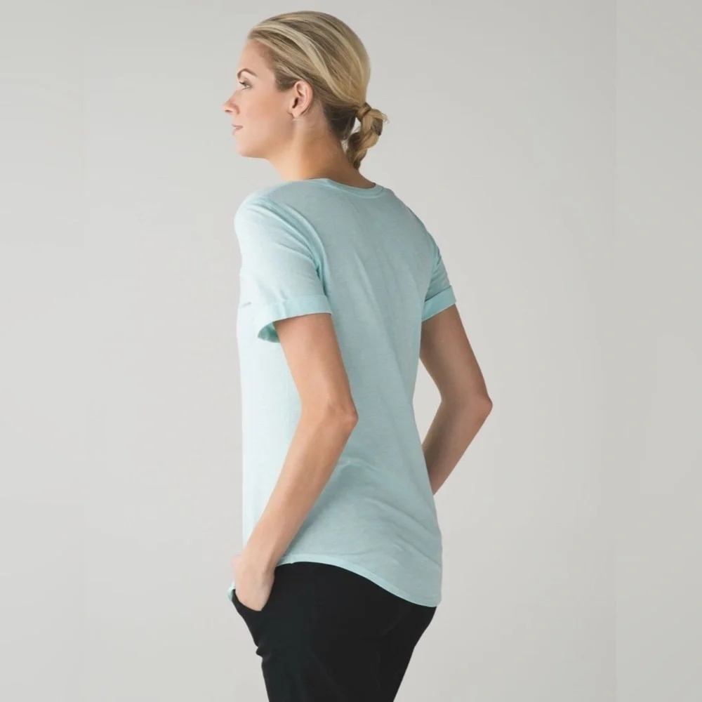 Lululemon V Neck Love Short Sleeve T Shirt II Slouchy Run Workout
